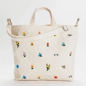 Baggu Horizontal Zip Duck Bag in Floral Print